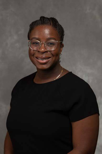 Taylor Ross Headshot